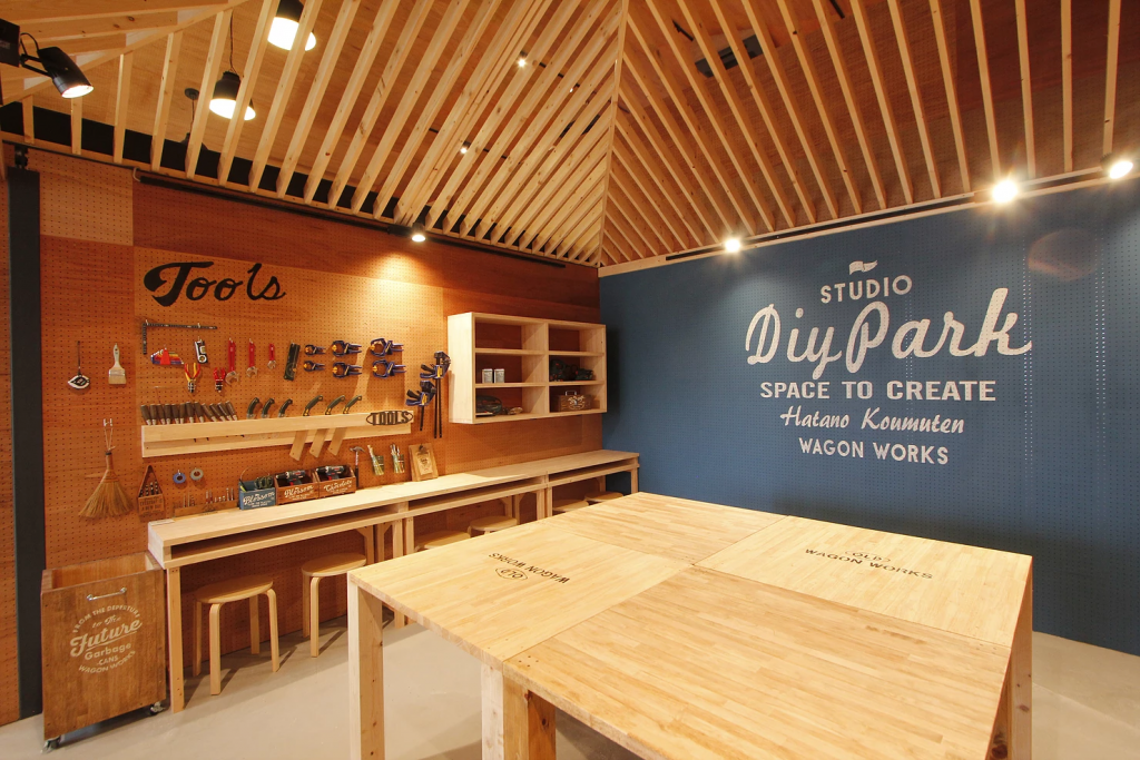 DIY PARKの内観